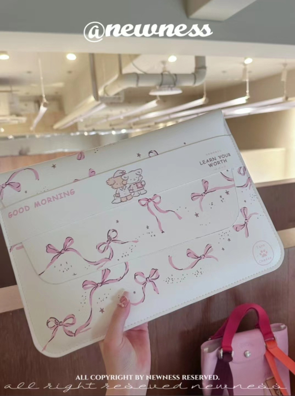 Husă interioară MacBook – PU impermeabil, model anime, unisex, ușoară