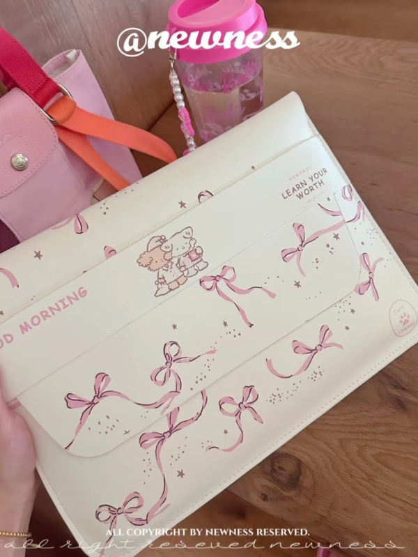 Husă interioară MacBook – PU impermeabil, model anime, unisex, ușoară
