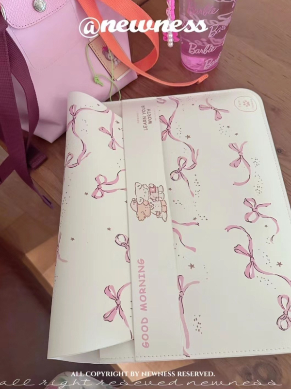 Husă interioară MacBook – PU impermeabil, model anime, unisex, ușoară