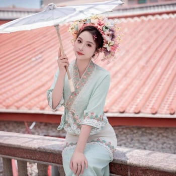 Női etnikus táncruha – anyag: akril, 90–95% összetétel, minta: 20213, bevezetés: 2025 tavasz