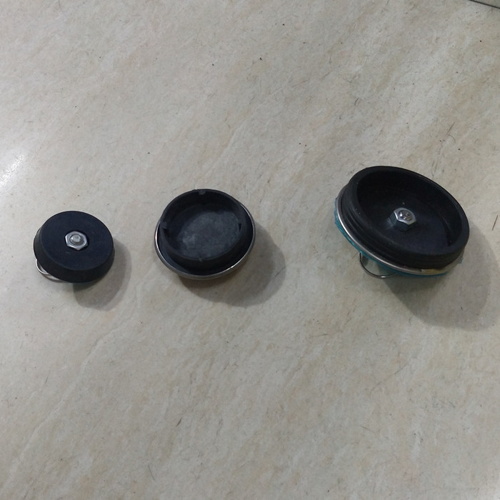Zaptivni poklopac odvoda – Xi Jinling 6015 plastika – moderni minimalistički stil