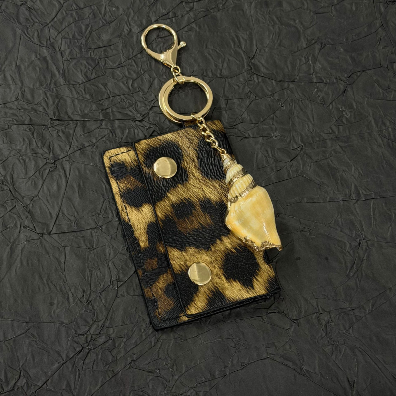 Breloc za ključeve s leopard uzorkom i metalnim kućištem, mali dodatak za torbicu, stil 2-u-1. Materijal: Miješani materijali; Obrada: Poluručna; Uzorak: Morski život; Godina/Sezona: Zima 2025
