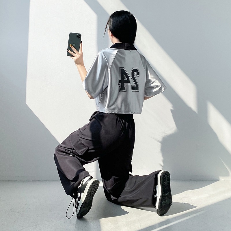 Női nyári két darabos sportos szett – retro casual street-hipster stílus, poliészter anyag pamutkeverékkel (50–70% pamut)