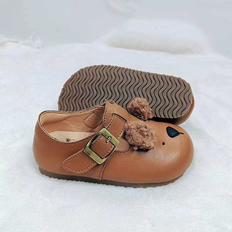 Uniszex gyerekeknek készült tehénbőrből készült iskolai cipő Velcro zárással, alacsony profilú, gumi talppal