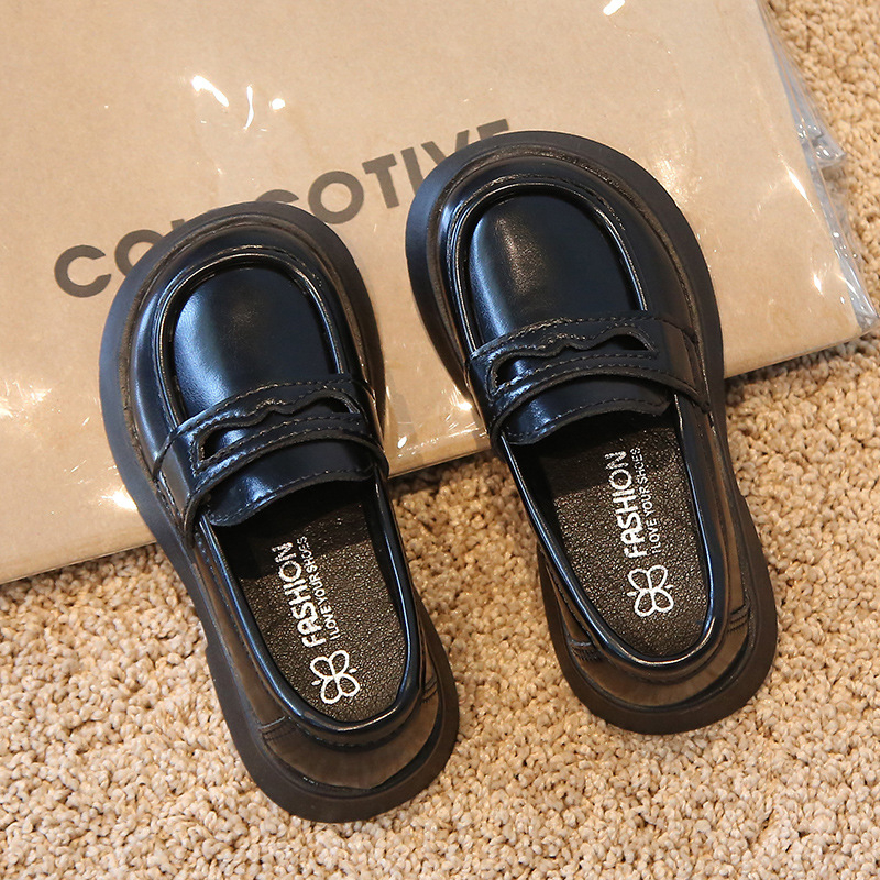 Dječji kožni loafers s mekanom potplatom, Mary Jane stil — gornji dio: sintetička koža; unutarnji PU; đon PU; potplat: kompozit; podrijetlo: Taizhou, Zhejiang