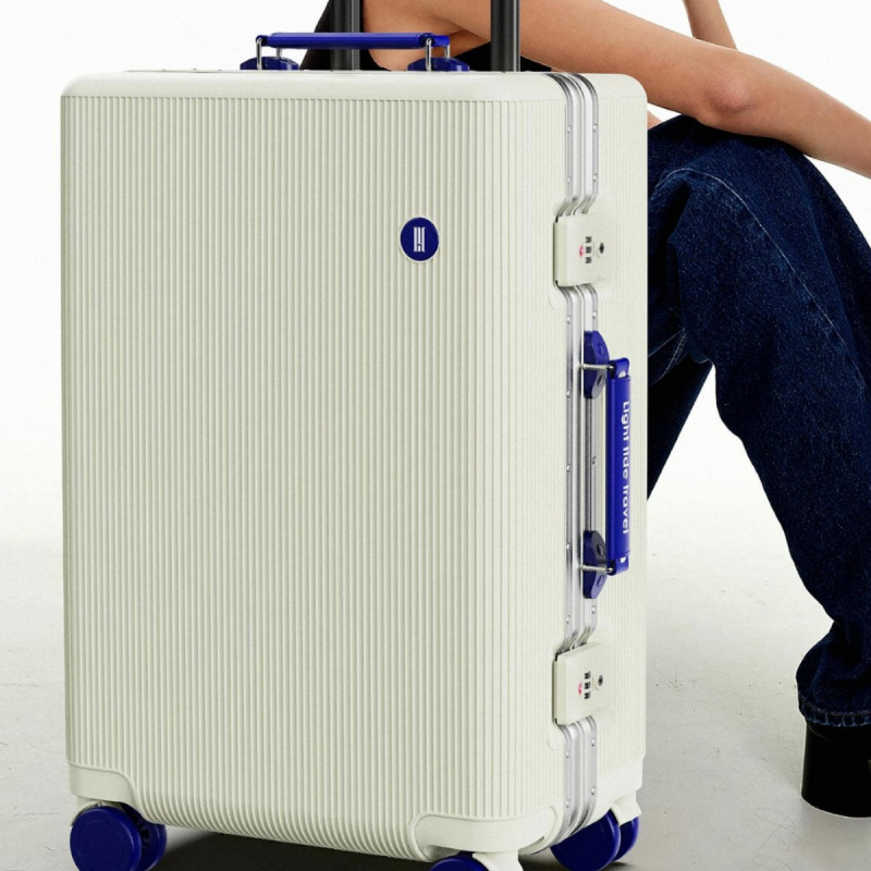 Kufor za putovanje s TSA kombiniranim zaključavanjem, PC kućište, univerzalni tihi kotači, zatvarač, težina 3,63 kg