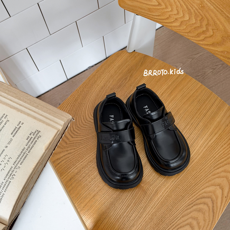 Unisex dječje kožne školske cipele, gornji dio od sintetičke kože, podstava od mikrovlakana, gumeni potplat, kopča Velcro, prozračne