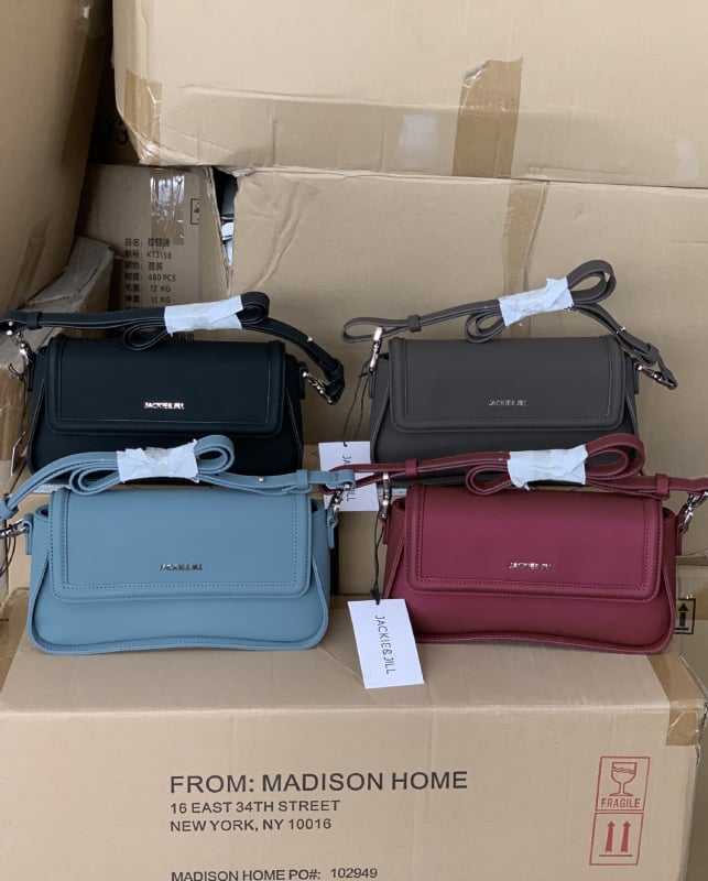 Crossbody torba ispod pazuha – Unisex stil; Materijal: Drugi; Bez podstave; Proljeće 2025; Za slobodno vrijeme