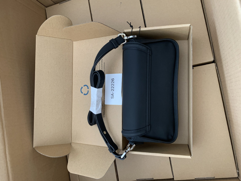 Crossbody torba ispod pazuha – Unisex stil; Materijal: Drugi; Bez podstave; Proljeće 2025; Za slobodno vrijeme