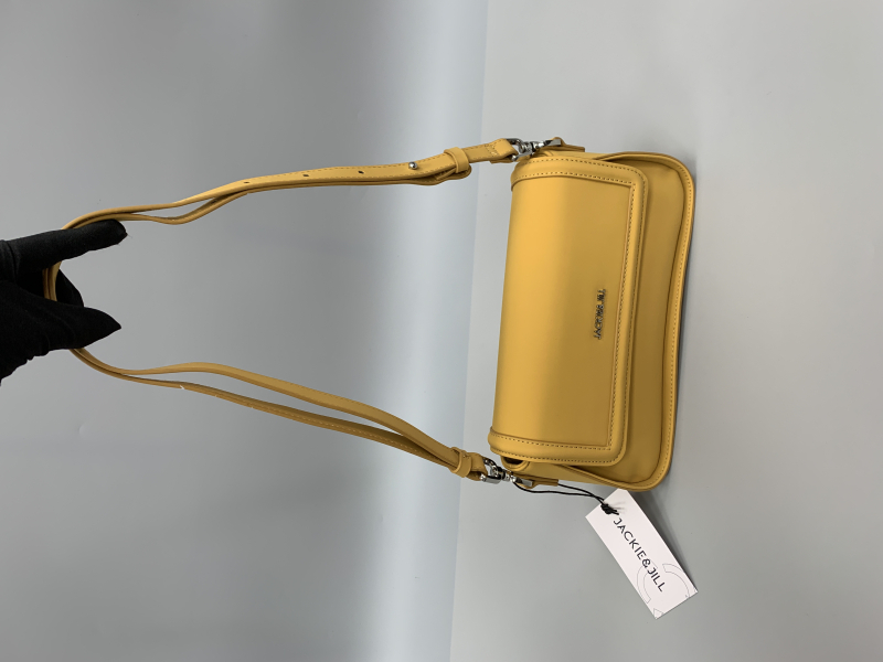 Crossbody torba ispod pazuha – Unisex stil; Materijal: Drugi; Bez podstave; Proljeće 2025; Za slobodno vrijeme