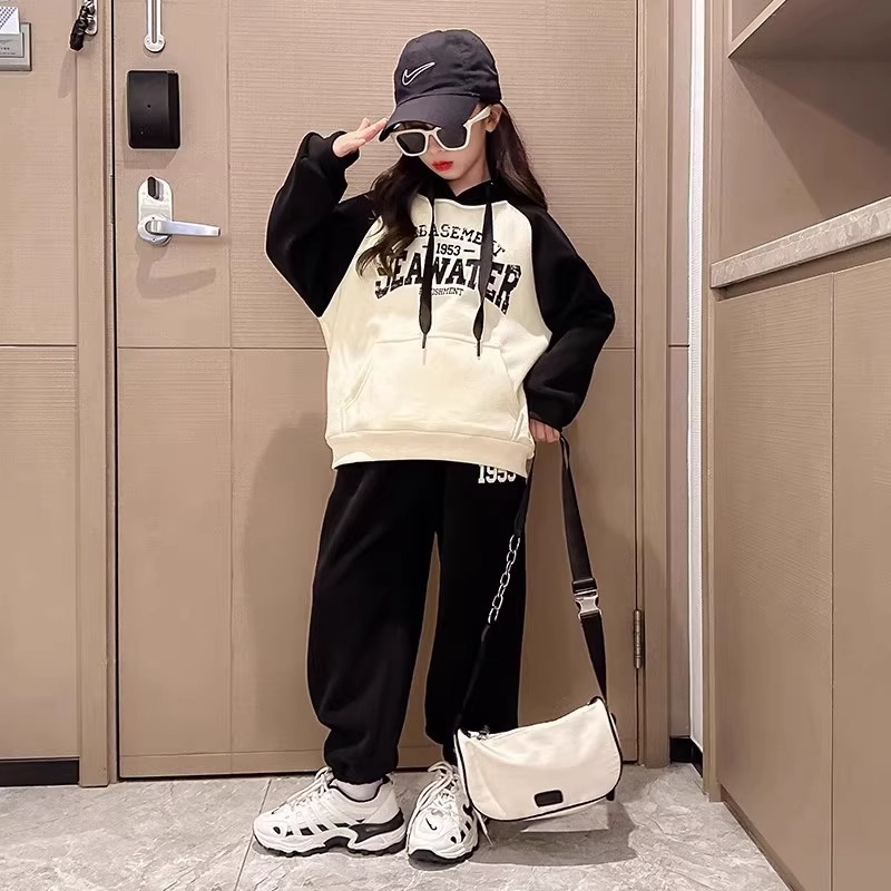 Két részes gyerekruha kapucnis pulóverrel, hosszú ujjú, Milk Silk poliészter 95.5%, koreai stílus, téli, tavaszi és őszi szezonokra