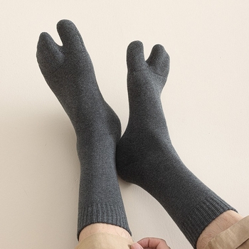 Șosete bărbătești groase terry cu degete separate la două degete, lungime medie, 90-95% bumbac, antibacteriene, absorbante de transpirație