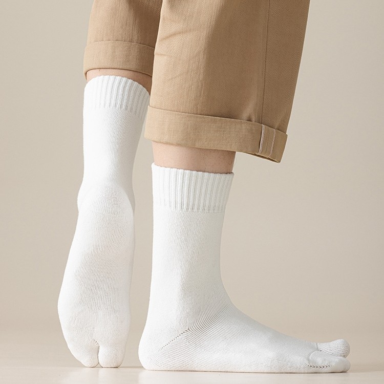 Șosete bărbătești groase terry cu degete separate la două degete, lungime medie, 90-95% bumbac, antibacteriene, absorbante de transpirație