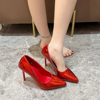 Pantofi cu toc înalt - Vârf ascuțit, partea superioară PU, talpă interioară PU, talpă din cauciuc, toc 6-8 cm