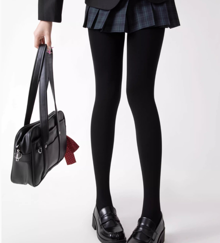 Női harisnya - légáteresztő poliészter, egyszínű minta, vékony, teljes talp, téli kiadás 2025