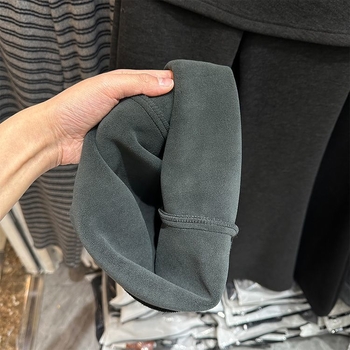 Korejski stil široke hlače za žene, s flekso unutrašnjom podstavom, hlače-suknja all-in-one, chenille-spandex smjesa, srednja debljina, zadržava toplinu, proljeće 2025