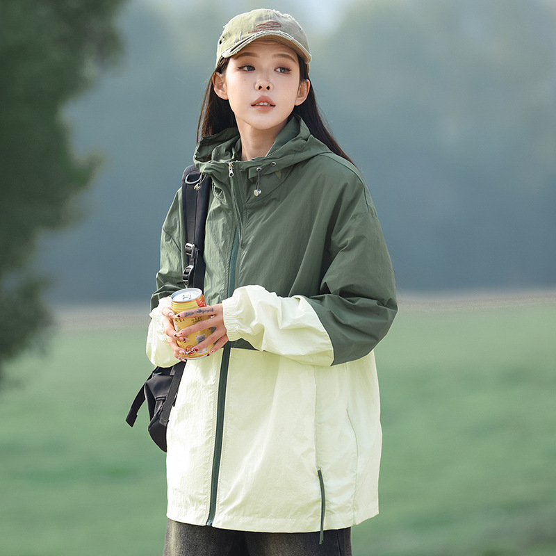 Kapucnis UV-védő kabát, légáteresztő, laza szabás, UPF50+, poliészter