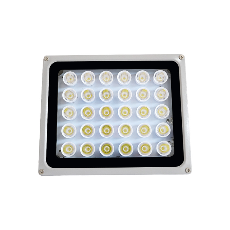 LED kiegészítő világítás megfigyelőkamerákhoz út- és parkoló területeken — IP66, 12V/AC24V/AC220V, 15–100W, 2400–4200 lm