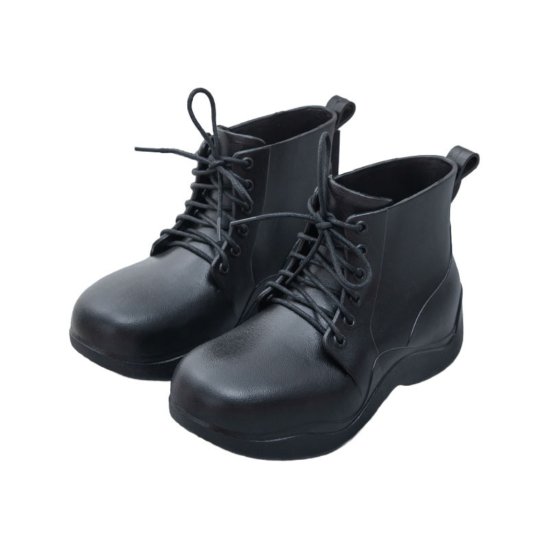 Női esőcsizma középmagas vádlit érő, PVC felsőrész, fűzőkkel, csúszásmentes talp, mindennapi viselet