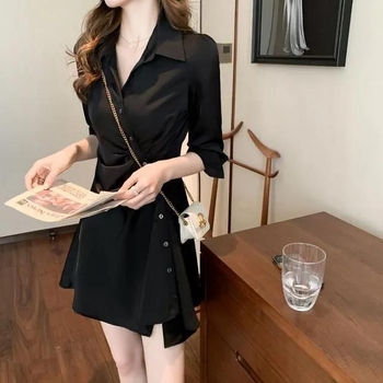 Rochie cu bretele, stil artistic vintage, lungime midi, mâneci 3/4, guler semi-deschis