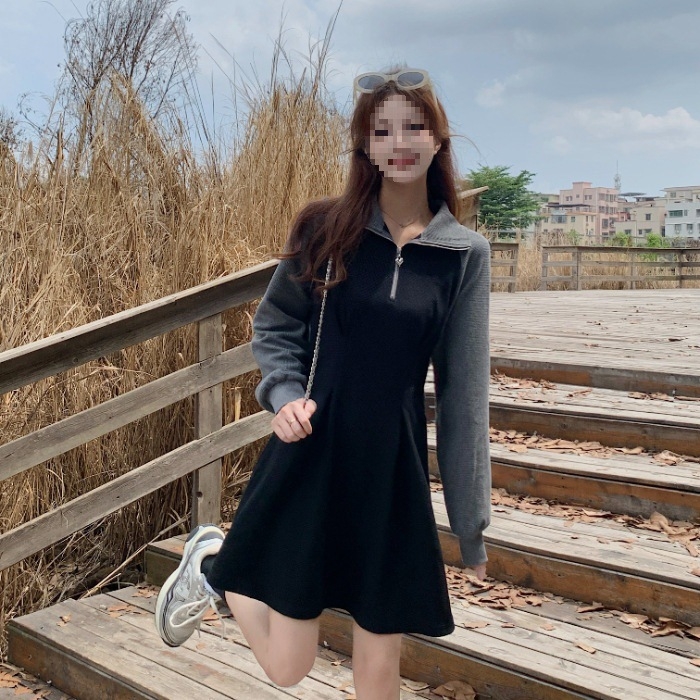 Rochie midi din poliester cu guler polo, model geometric, talie elastică, mâneci lungi