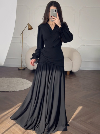 Rochie cu model cu puncte în valuri, talie înaltă, croială A-line, guler pătrat, mâneci clopot