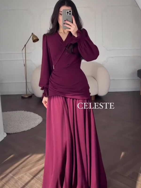 Rochie cu model cu puncte în valuri, talie înaltă, croială A-line, guler pătrat, mâneci clopot
