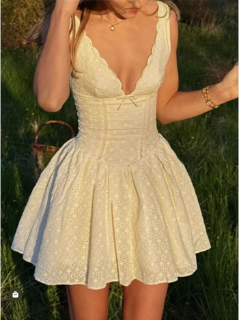 Rochie din bumbac cu croială în A, decolteu în V, fără mâneci, talie înaltă, fermoar