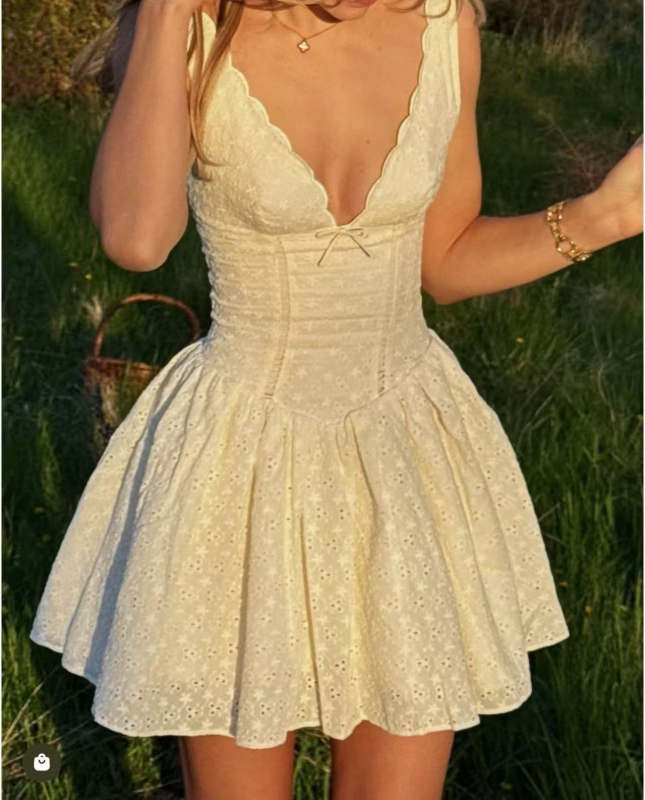 Rochie din bumbac cu croială în A, decolteu în V, fără mâneci, talie înaltă, fermoar