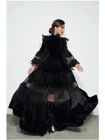 Duga haljina od čipke i baršuna s patchworkom, stojeći ovratnik, lampionski rukavi, visoki struk, oversize silueta