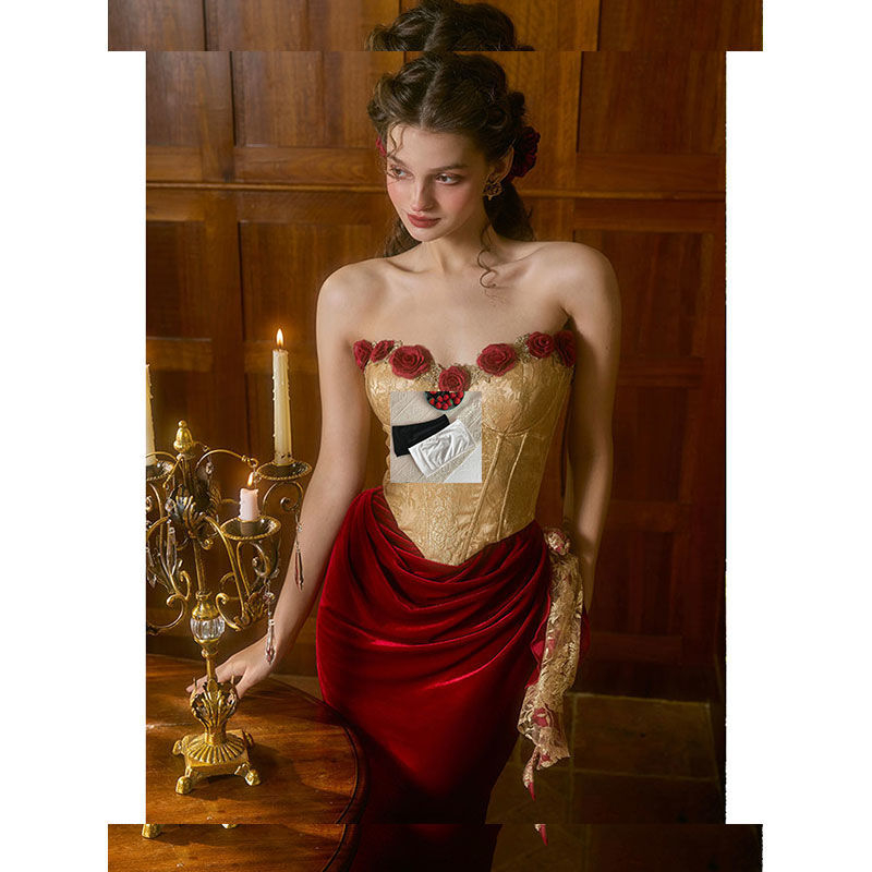 Rochie din poliester, decolteu tip tube-top, fără mâneci, midi, stil retro literar