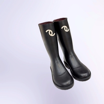 PVC kišne čizme bez šavova, do sredine potkoljenice, slip-on, srednja visina pete 3-5 cm