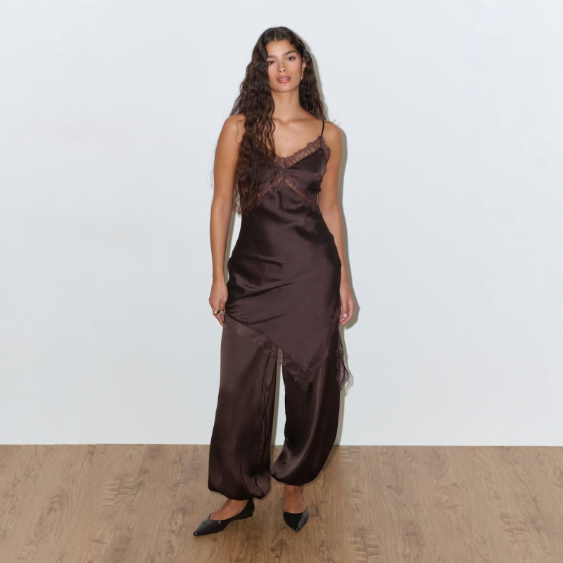 Rochie din dantelă cu despicare asimetrică, fără spate, decolteu în V, poliester