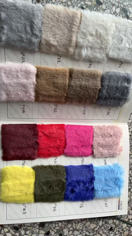 Palton din blană sintetică cu guler rever, mâneci lungi, lungime medie, iarna 2025