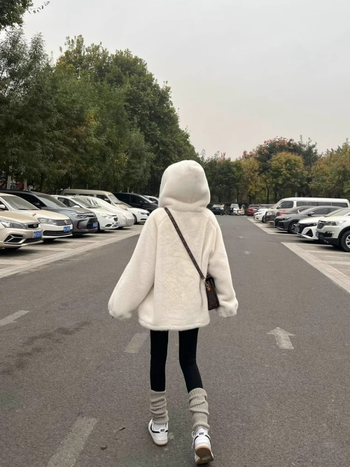 Palton din blană sintetică de nurcă, lungime medie, glugă, mâneci lungi, stil casual (inspirat de japonez și coreean)