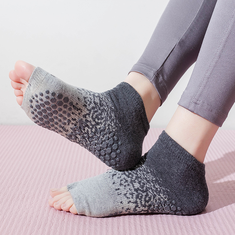 Ženske čarape za jogu i pilates s podijeljenim prstima, protuklizne, kratke otvorene prstiju, 70–80% češljana pamuk, upijanje znoja, silikon grip