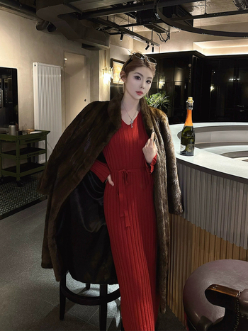Palton lung pentru femei din blană artificială, blană sintetică, cusătură din piele întreagă, iarna 2025