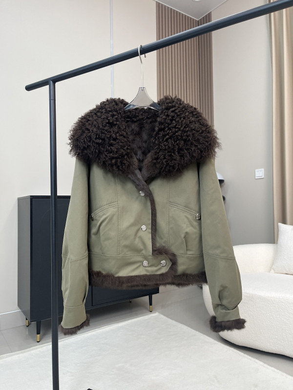 Parka reversibilă din blană de iepure, căptușită cu lână de miel, Iarna 2025