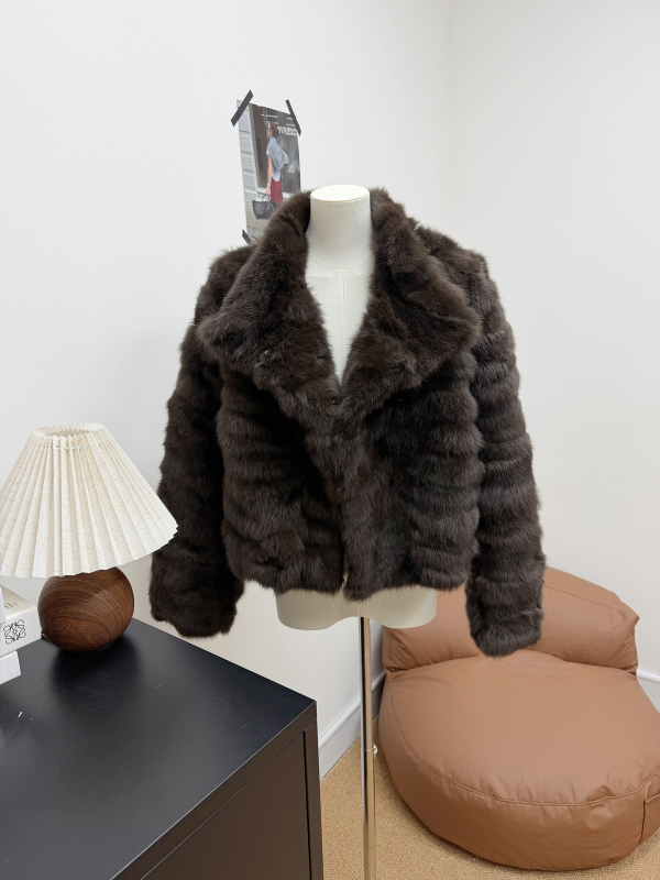 Ženski kratki kaput od krzna kunića, elegantan gradski stil, dugi rukavi