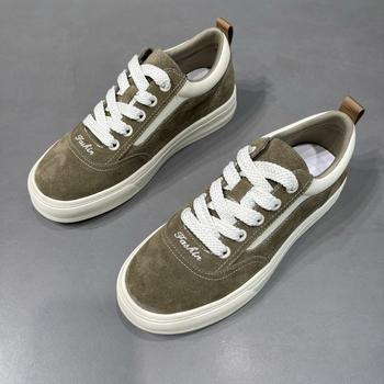 Muške tenisice od kože prvog sloja, niskog profila, okrugli vrh, vezice, gumeni đon