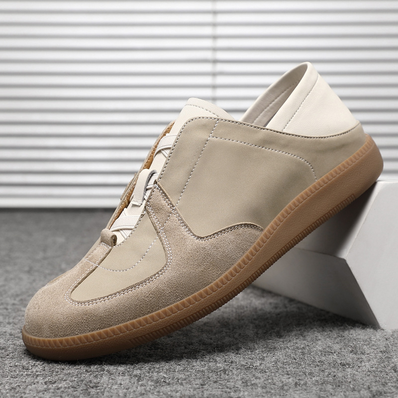 Muške slip-on tenisice, niski gornji dio; gornji dio: koža druge sloja govedine; potplat: tele tetiva; ulozak: koža svinjske gornje sloj; podstava: super vlakna