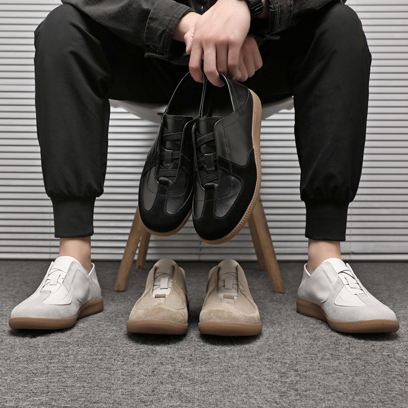 Muške slip-on tenisice, niski gornji dio; gornji dio: koža druge sloja govedine; potplat: tele tetiva; ulozak: koža svinjske gornje sloj; podstava: super vlakna