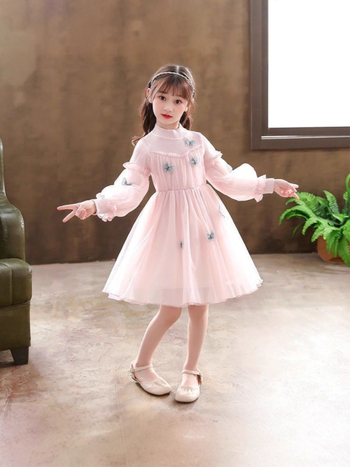 Παιδικό φόρεμα πριγκίπισσα με διάτρητο πλέγμα και πλεκτά πάνελ, κέντημα πεταλούδων, βαμβάκι 90%, μαλακή επεξεργασία, για παιδιά άνω των 8 ετών