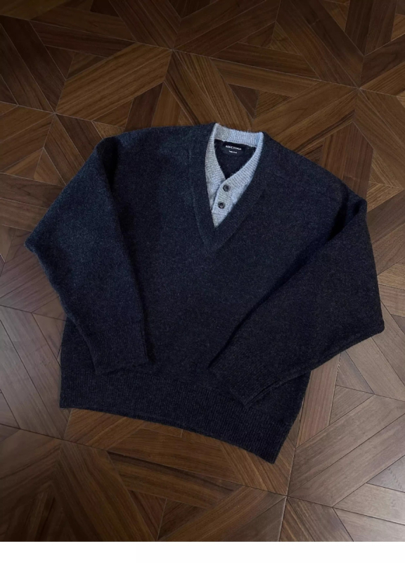 Pleteni džemper s retro dizajnom lažnog dvodijelnog, V-izrez, širok kroj, zadržava toplinu, bez glačanja
