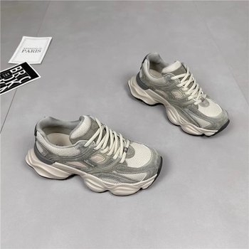 Ženski dad sneakers od prave kože, dvostruka kravlja koža + umjetna koža, prozračna mreža unutrašnjost, gumeni đon, vezivanje šnuralima
