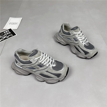 Ženski dad sneakers od prave kože, dvostruka kravlja koža + umjetna koža, prozračna mreža unutrašnjost, gumeni đon, vezivanje šnuralima