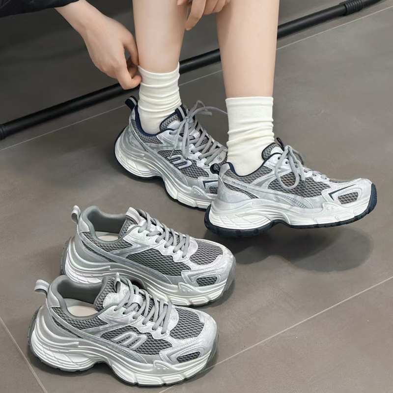 Ženski dad shoes: gornji dio od prave kože i tkanine, prozračna mreža u unutrašnjosti, gumeni potplat s debelim srednjim dijelom, vezanje šnurlama, srednje visina