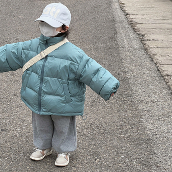 Gyerekeknek szóló tollas téli kabát 2025, uniszex, rövid fazon, koreai stílus, töltet 81–85% tollal, bélés poliészter