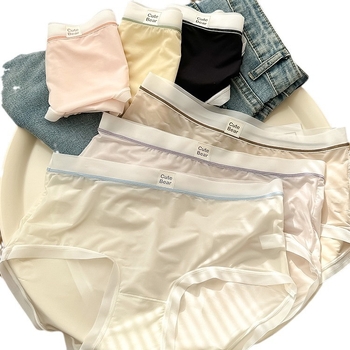Ice Silk žensko donje rublje za ljeto – najlon 70–80%, 11–20D, pleteni, prozračni, podstava prepona viskozna 30–50%, srednji struk, uzorak u boji