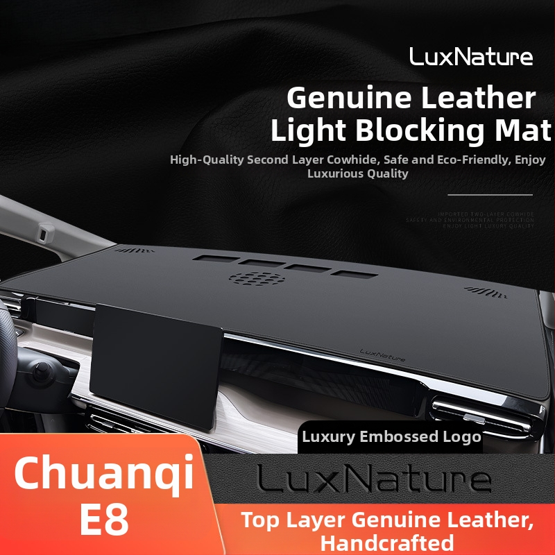 Covoraș din piele pentru bordul central cu logo-ul mărcii — Cod produs Ltao710675412364